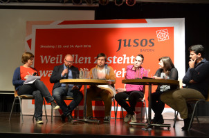 Podiumsdiskussion zu Migrations- und Europapolitik